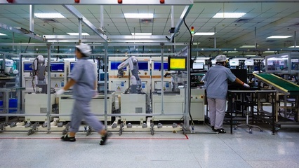 探訪聯(lián)想武漢工廠 揭秘智能手機(jī)的“智能”制造之路